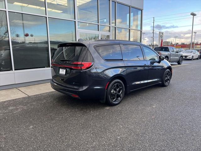 used 2021 Chrysler Pacifica Hybrid car, priced at $29,999