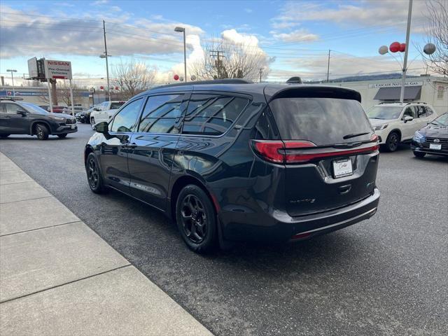 used 2021 Chrysler Pacifica Hybrid car, priced at $29,999