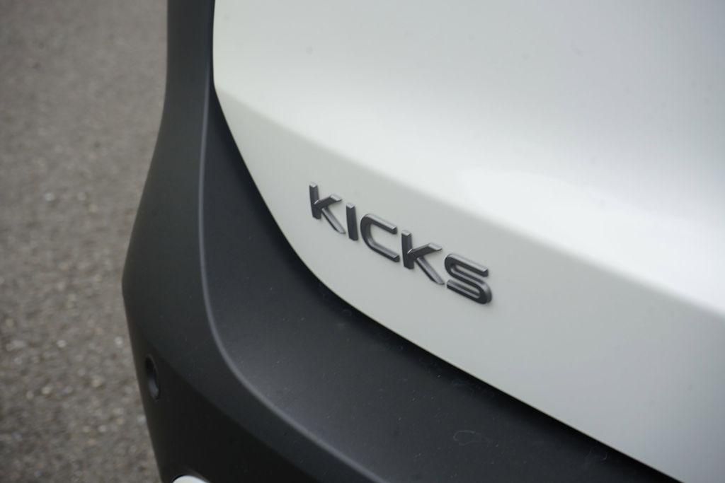 new 2025 Nissan Kicks car, priced at $25,999