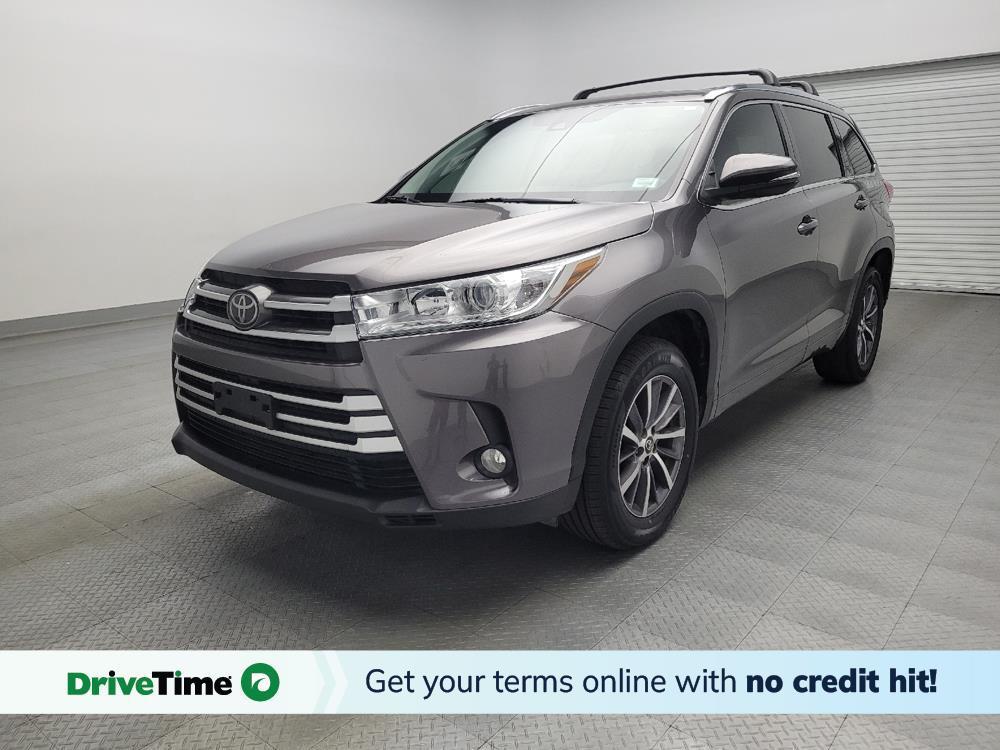 used 2017 Toyota Highlander car, priced at $24,595