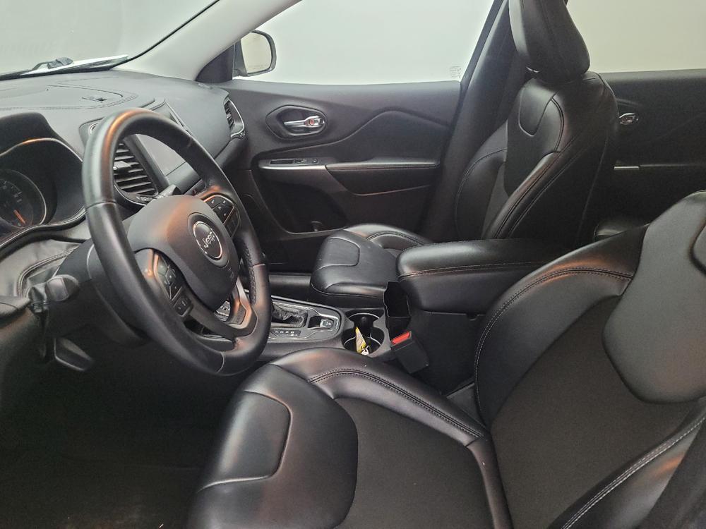 used 2019 Jeep Cherokee car, priced at $18,195