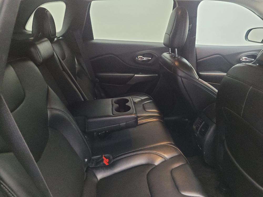 used 2019 Jeep Cherokee car, priced at $18,195
