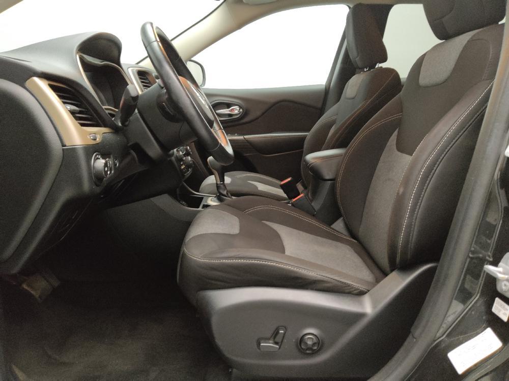used 2014 Jeep Cherokee car, priced at $12,195