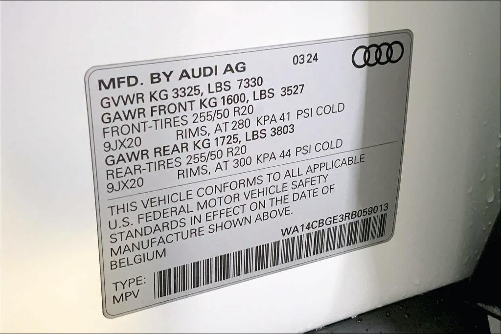 new 2024 Audi SQ8 e-tron car, priced at $95,380