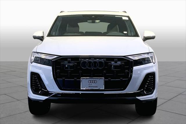 new 2025 Audi Q7 car, priced at $77,880