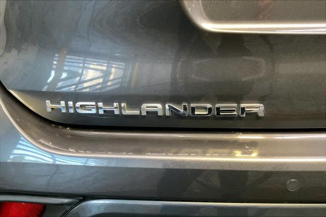 used 2023 Toyota Highlander Hybrid car, priced at $48,988