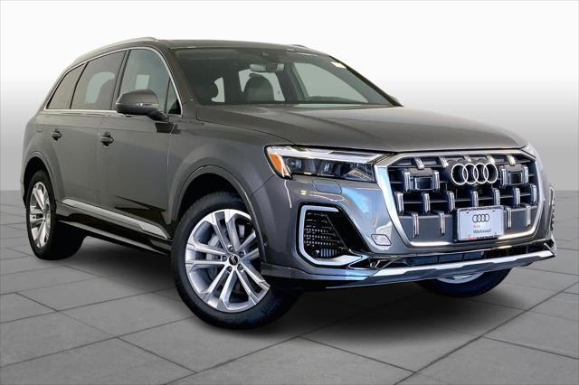 new 2025 Audi Q7 car, priced at $71,930