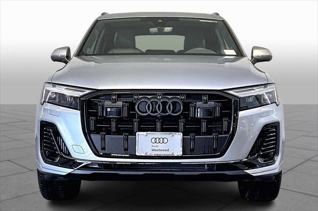 new 2025 Audi Q7 car, priced at $77,825