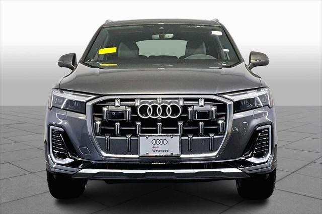 new 2025 Audi Q7 car, priced at $65,730