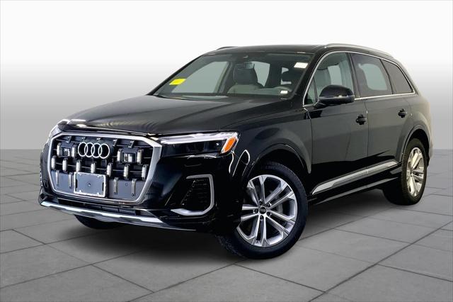 new 2025 Audi Q7 car, priced at $65,730