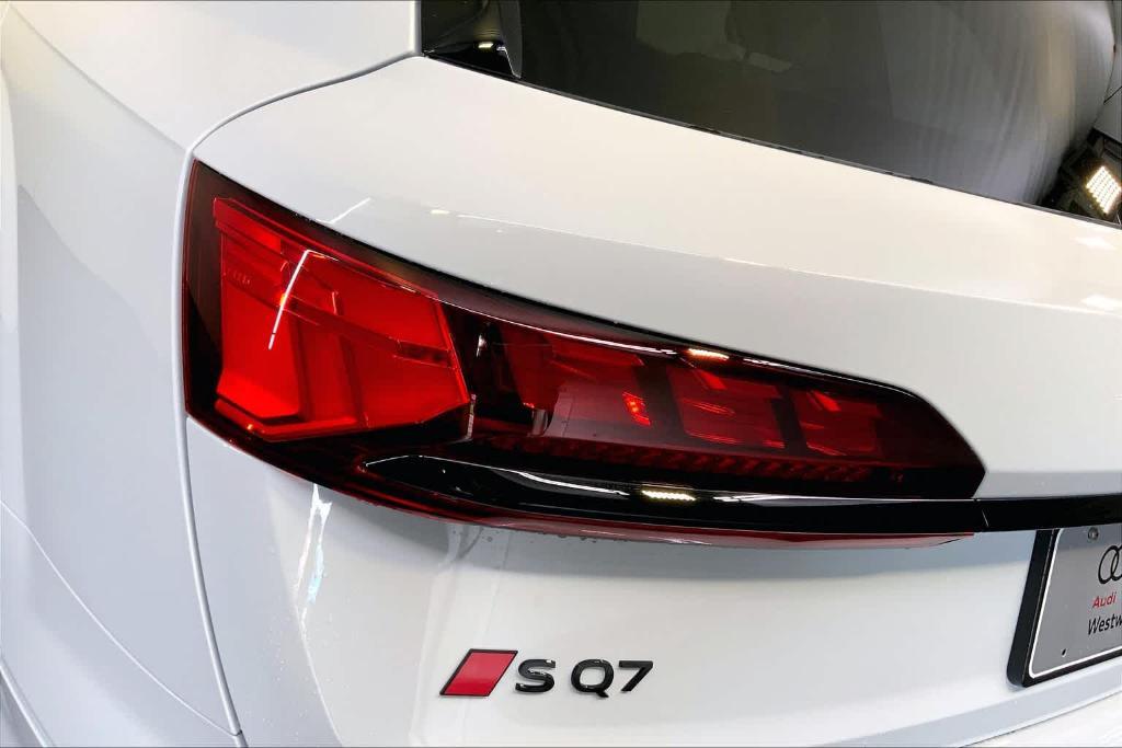 new 2025 Audi SQ7 car, priced at $110,340