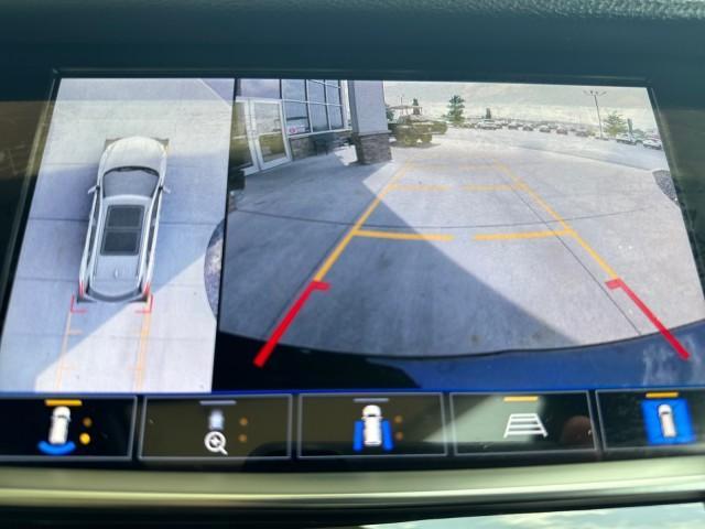 used 2021 Cadillac XT5 car, priced at $28,678