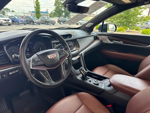 used 2021 Cadillac XT5 car, priced at $28,678