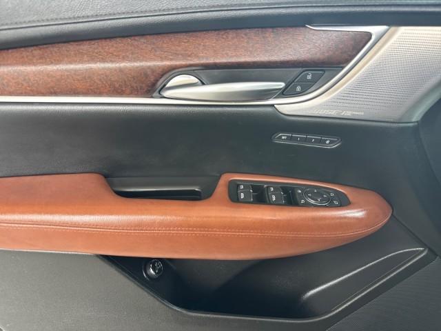 used 2021 Cadillac XT5 car, priced at $28,678