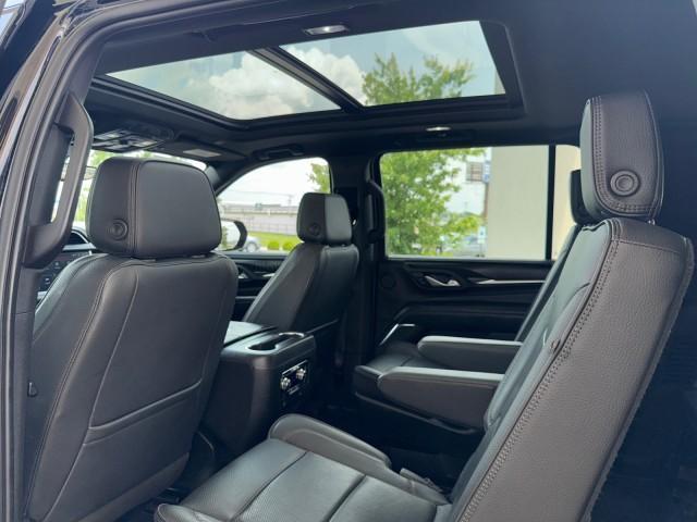 used 2022 GMC Yukon XL car