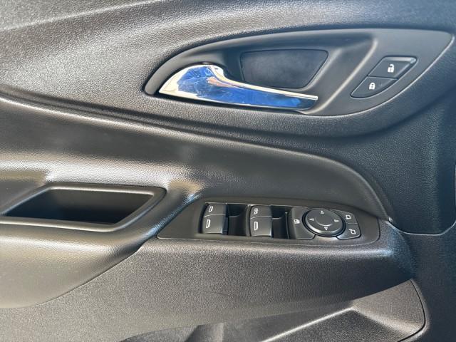 used 2023 Chevrolet Equinox car, priced at $20,384