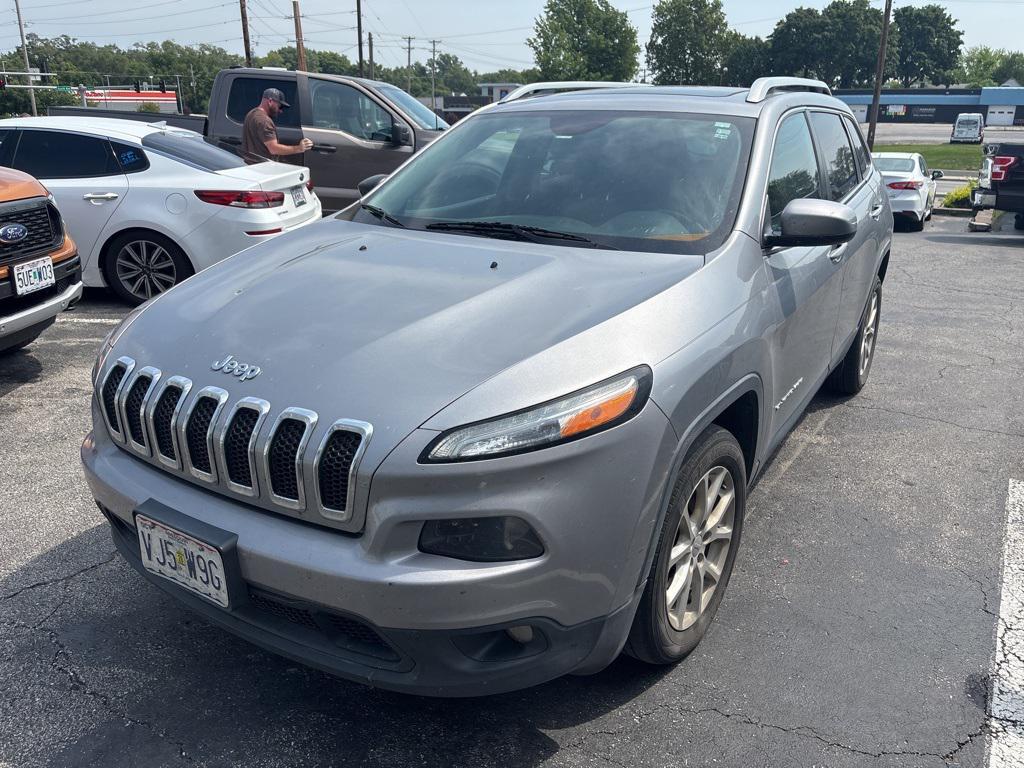 used 2016 Jeep Cherokee car, priced at $5,118