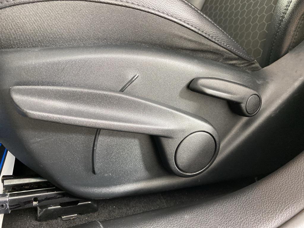 used 2019 Jeep Compass car, priced at $10,884