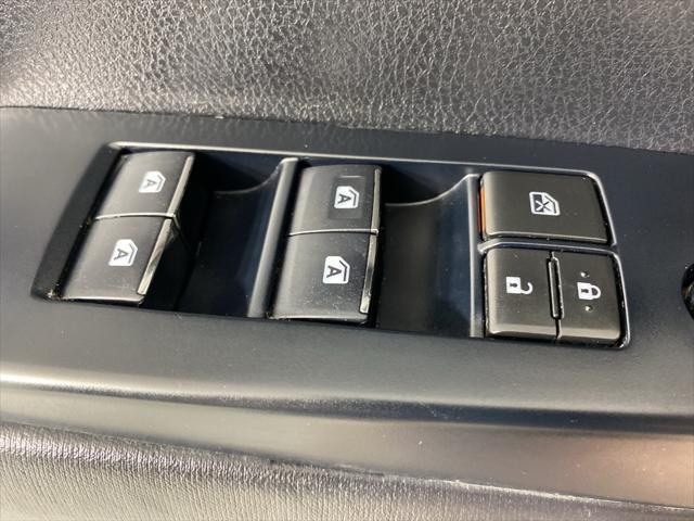 used 2019 Toyota Highlander car, priced at $22,923