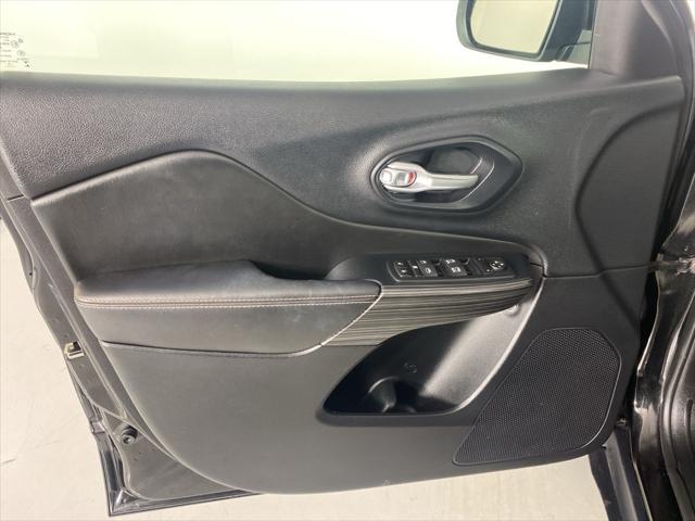 used 2016 Jeep Cherokee car, priced at $12,820
