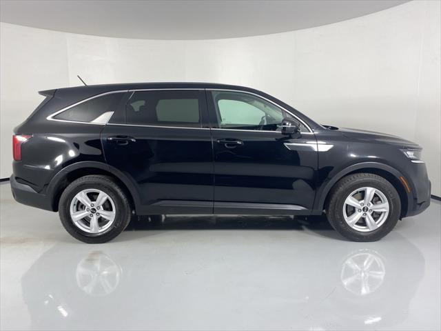 used 2021 Kia Sorento car, priced at $17,447