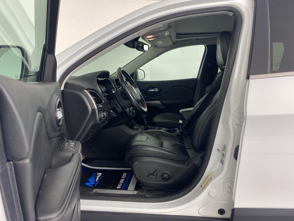 used 2021 Jeep Cherokee car, priced at $18,066