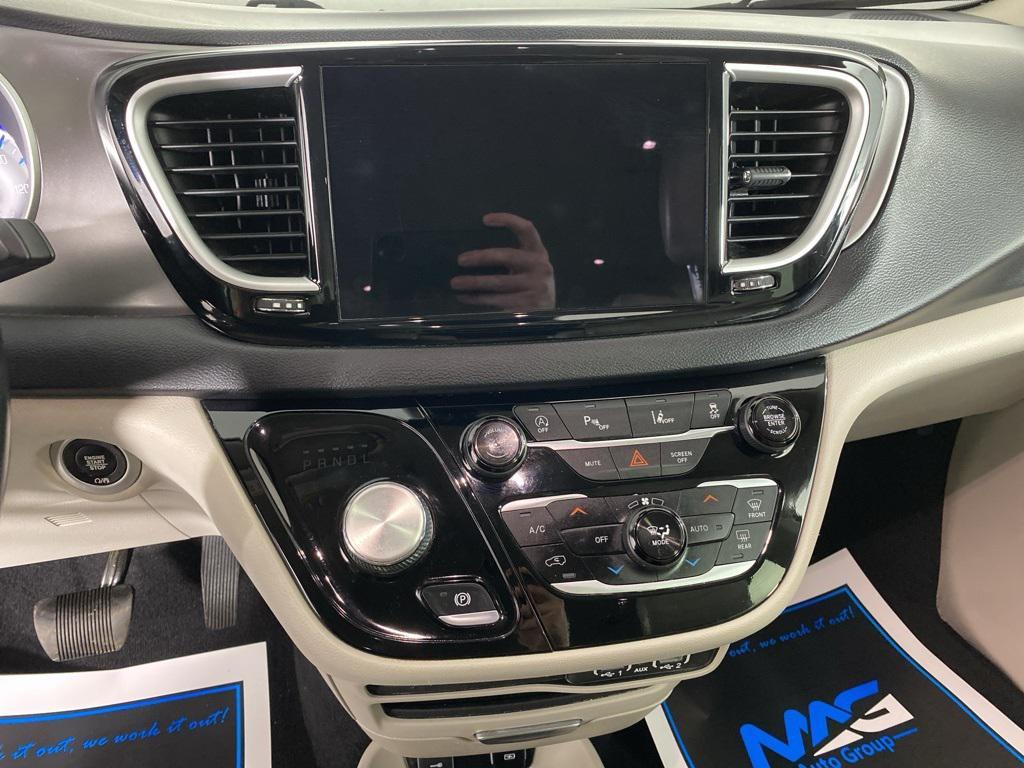 used 2021 Chrysler Pacifica car, priced at $12,280