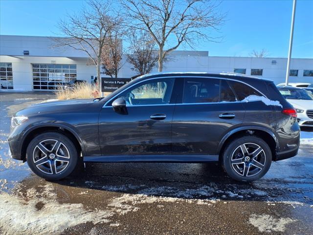 new 2025 Mercedes-Benz GLC 300 car, priced at $60,585