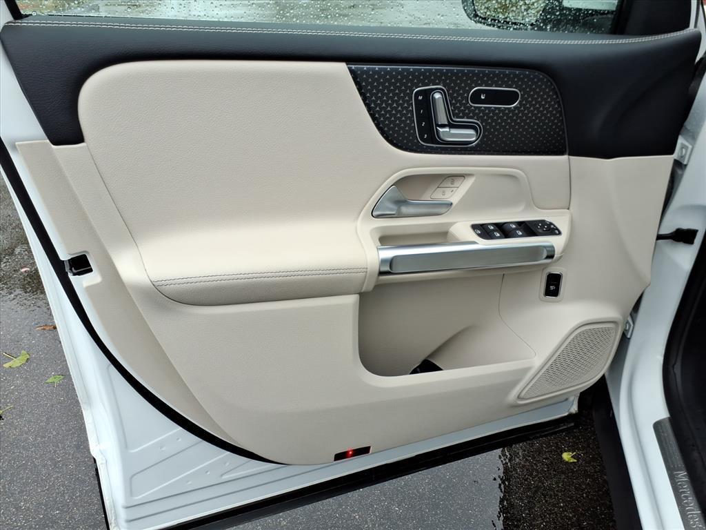 used 2025 Mercedes-Benz GLB 250 car, priced at $43,484