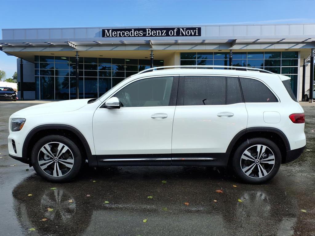 used 2025 Mercedes-Benz GLB 250 car, priced at $42,328