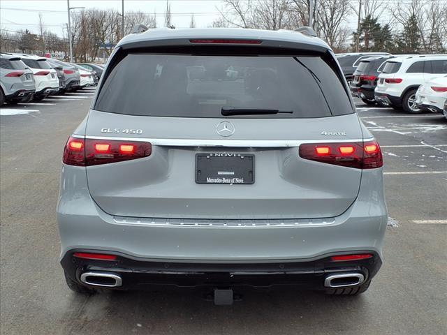 new 2025 Mercedes-Benz GLS 450 car, priced at $103,900