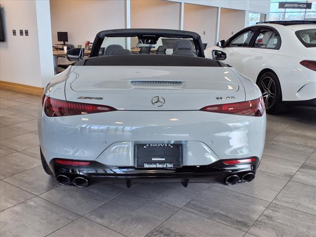 new 2025 Mercedes-Benz AMG SL 43 car, priced at $120,455