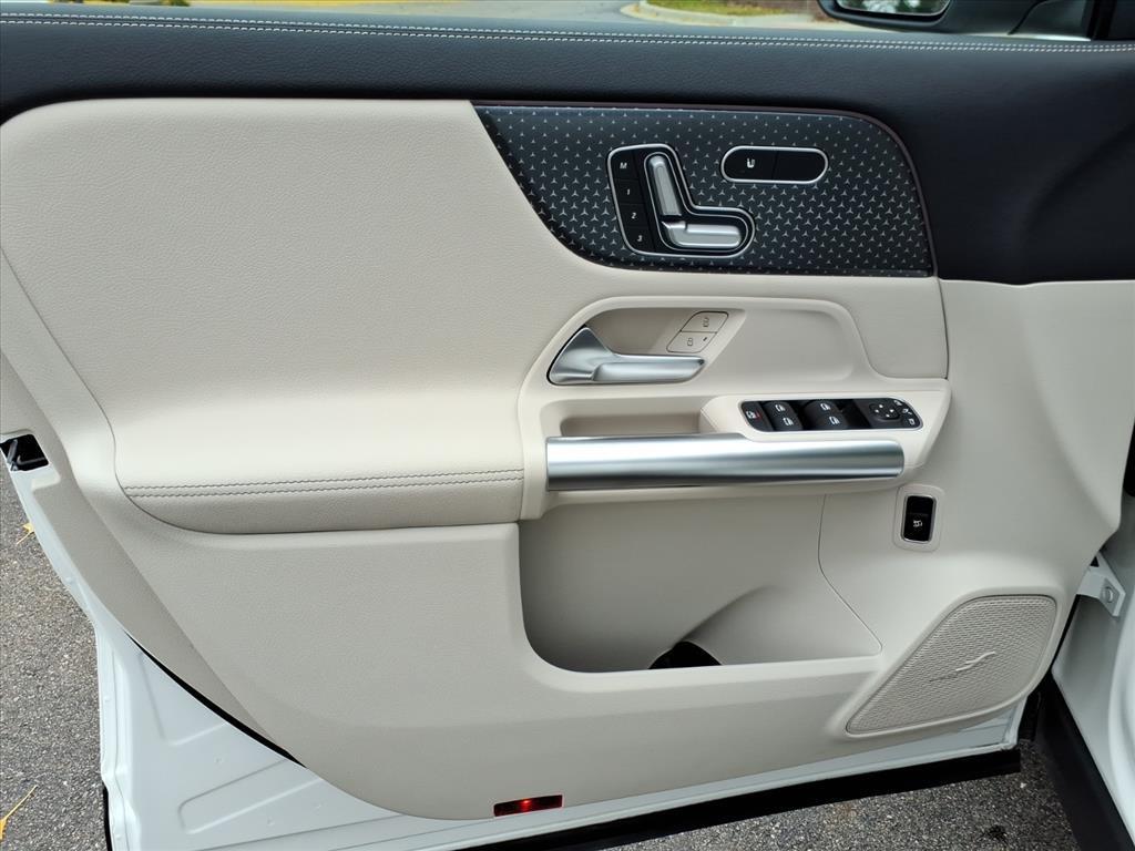 used 2025 Mercedes-Benz GLA 250 car, priced at $42,598