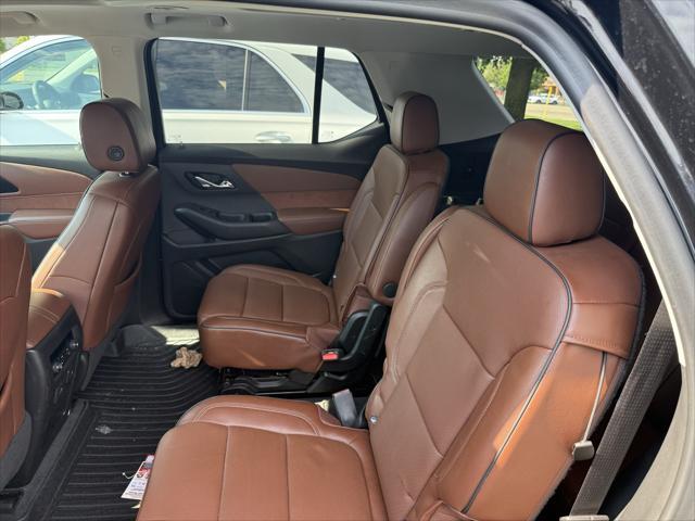 used 2021 Chevrolet Traverse car, priced at $34,998