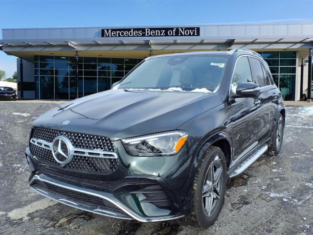 new 2025 Mercedes-Benz GLE 450 car, priced at $81,915