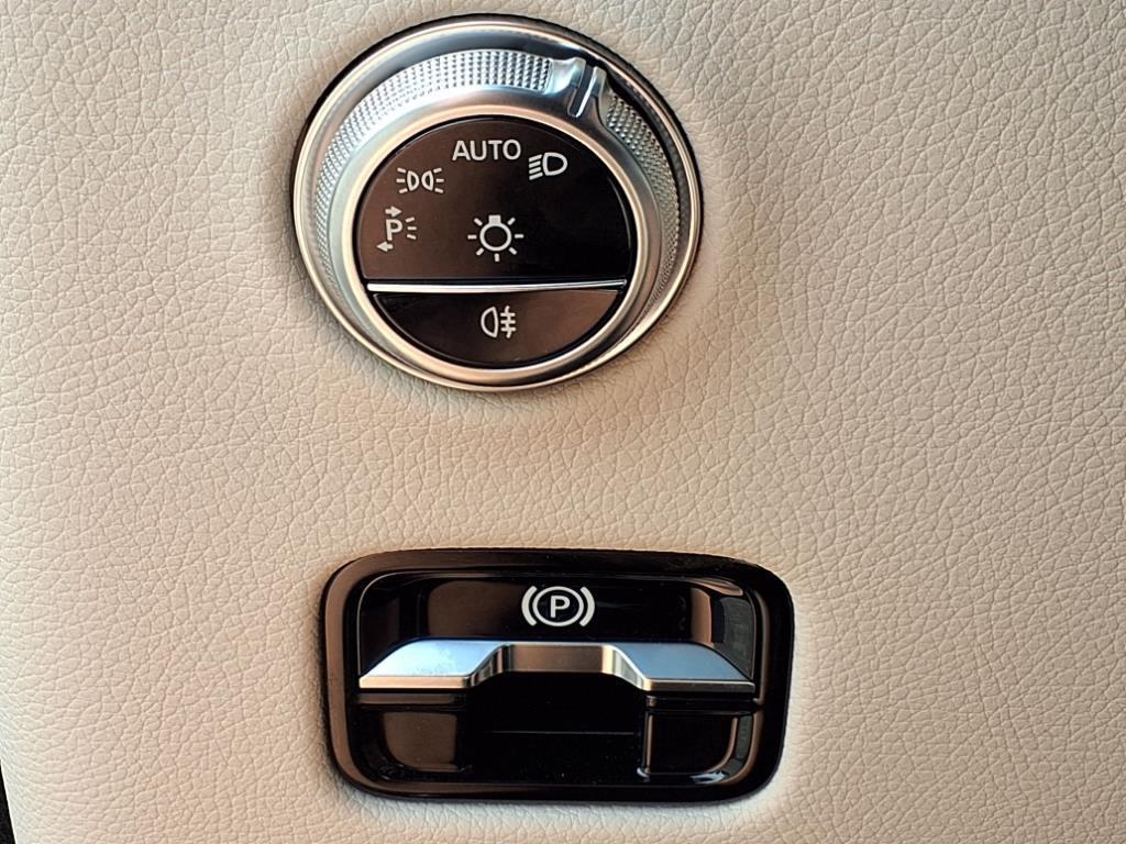 used 2024 Mercedes-Benz GLC 300 car, priced at $48,839