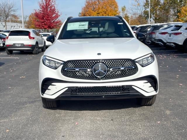 new 2025 Mercedes-Benz GLC 300 car, priced at $60,200