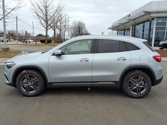 new 2025 Mercedes-Benz GLA 250 car, priced at $50,125