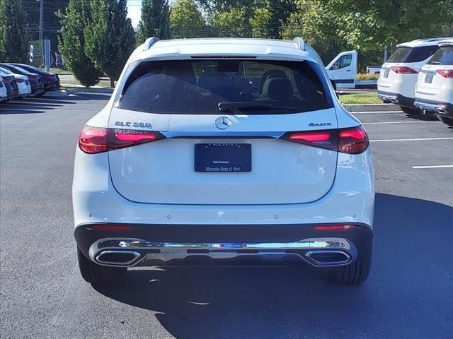 new 2025 Mercedes-Benz GLC 300 car, priced at $57,950