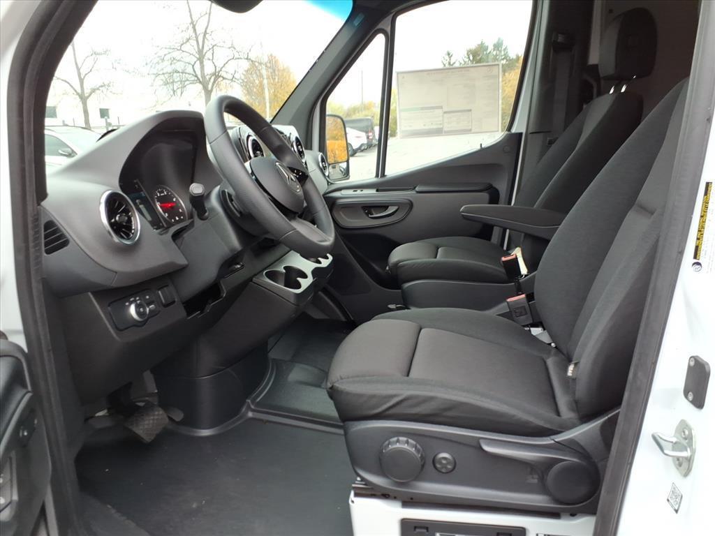 new 2025 Mercedes-Benz Sprinter 2500 car, priced at $72,253