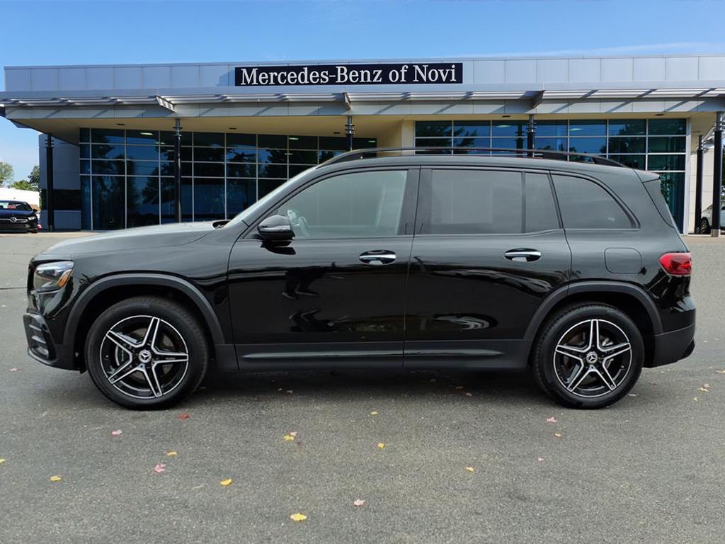 used 2025 Mercedes-Benz GLB 250 car, priced at $39,998