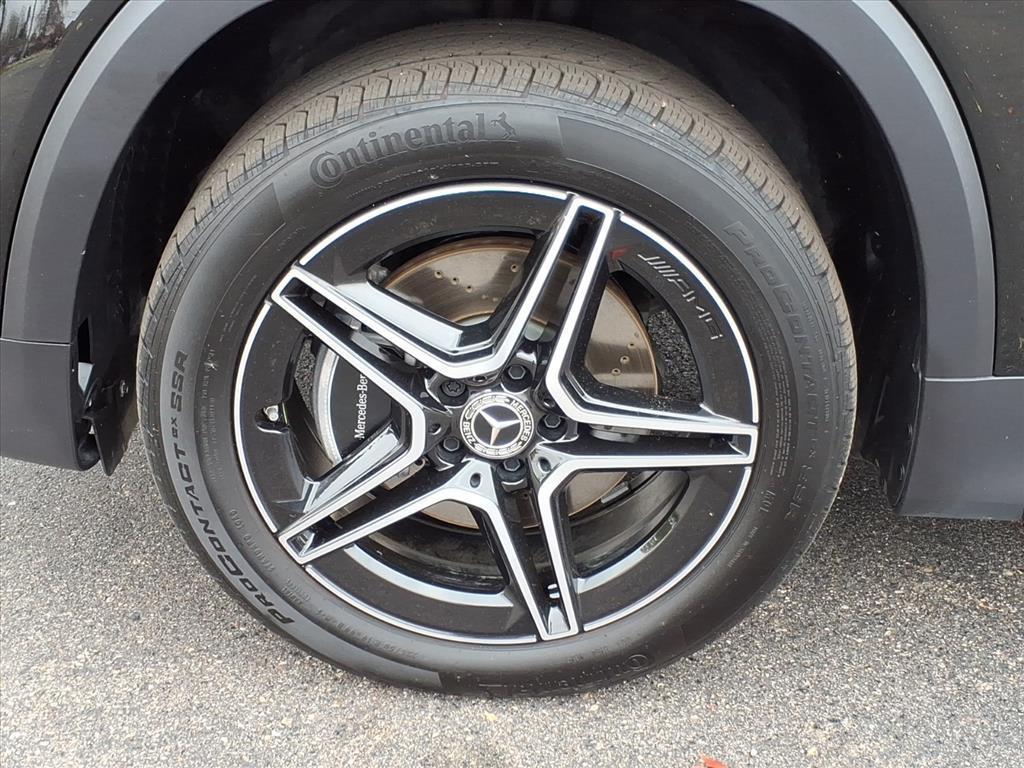 used 2025 Mercedes-Benz GLB 250 car, priced at $39,998