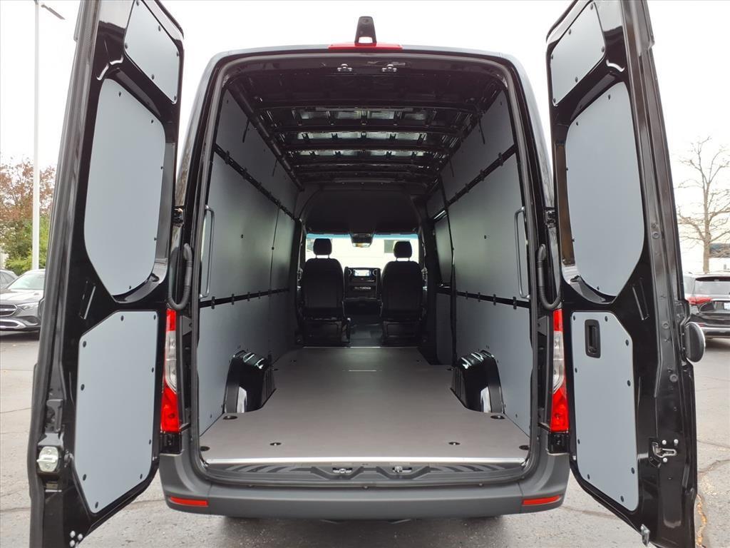 new 2025 Mercedes-Benz Sprinter 2500 car, priced at $80,373
