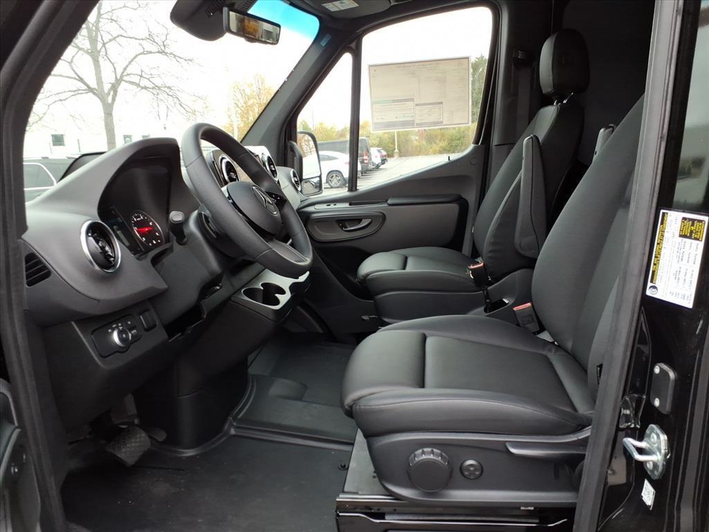new 2025 Mercedes-Benz Sprinter 2500 car, priced at $80,373