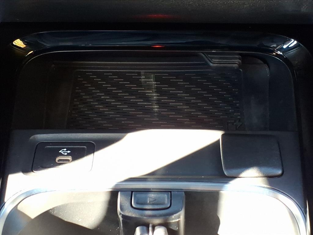 used 2025 Mercedes-Benz GLB 250 car, priced at $41,843