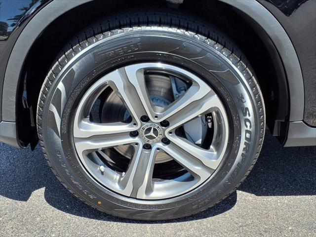 used 2022 Mercedes-Benz GLC 300 car, priced at $35,879