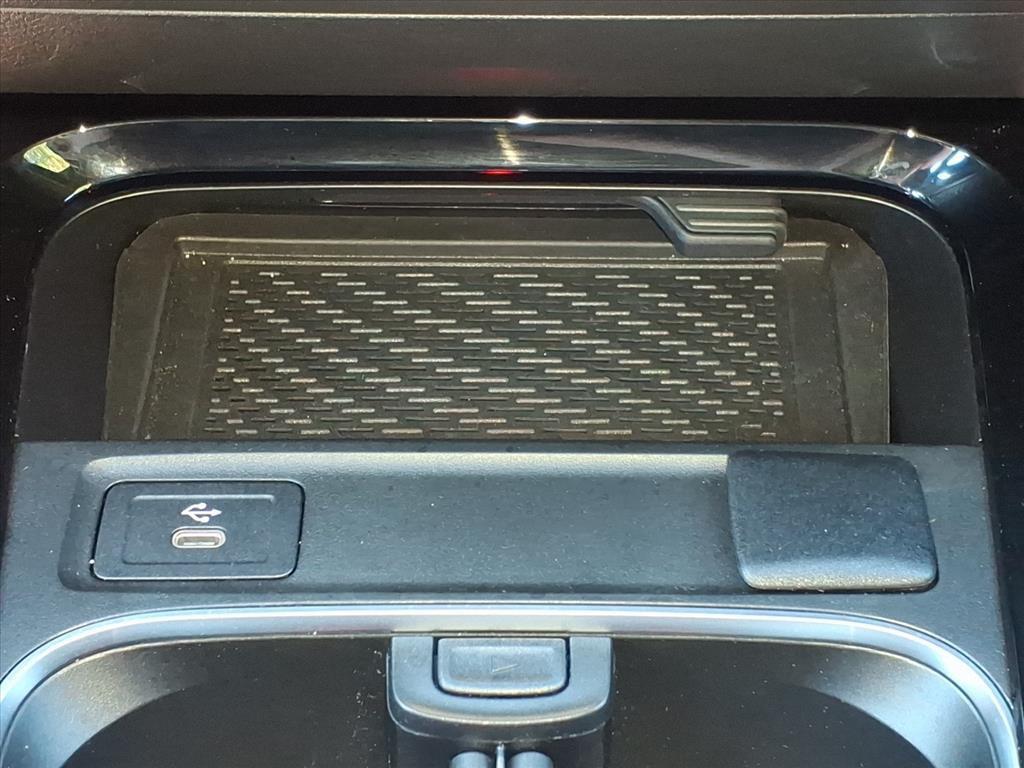 used 2025 Mercedes-Benz GLA 250 car, priced at $37,998