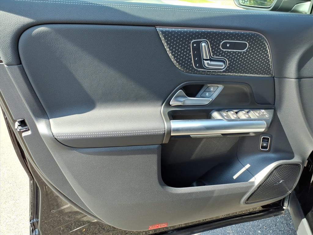 used 2025 Mercedes-Benz GLA 250 car, priced at $37,998