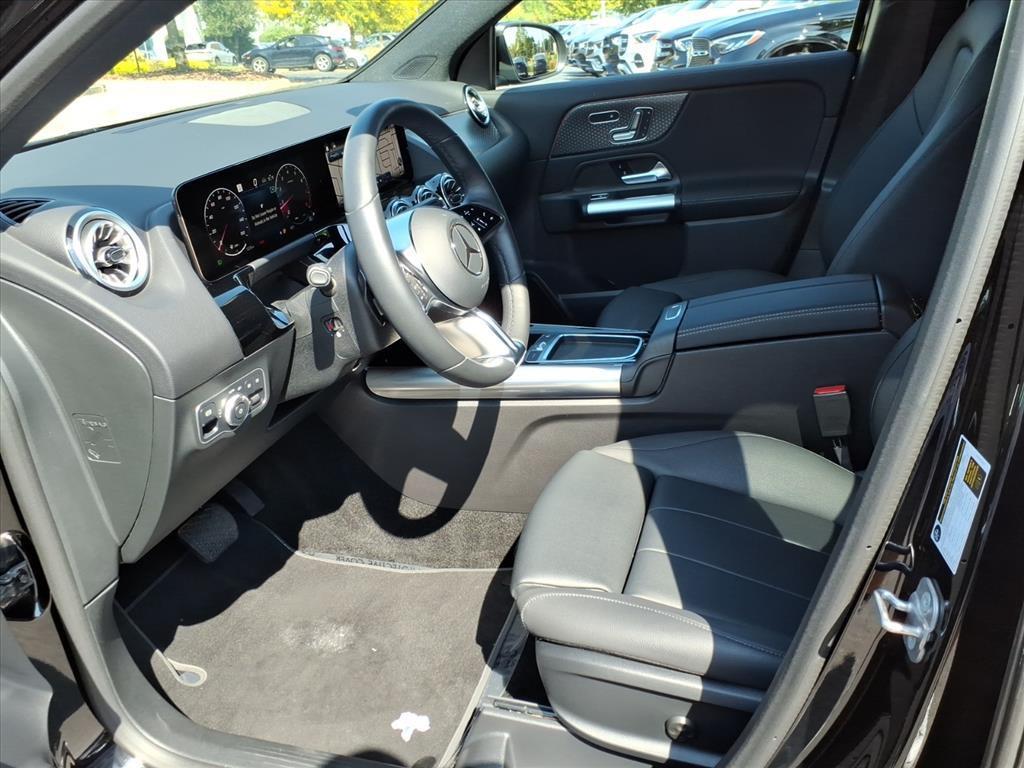 used 2025 Mercedes-Benz GLA 250 car, priced at $37,998