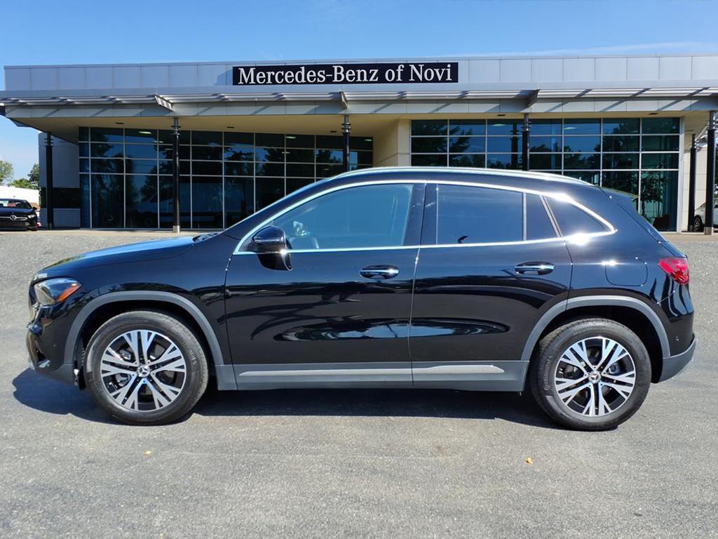 used 2025 Mercedes-Benz GLA 250 car, priced at $37,998